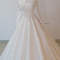 Weißes besticktes Hochzeitskleid Lil-3