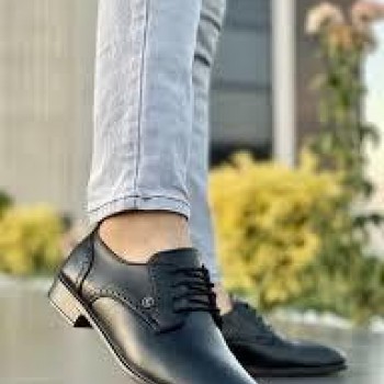 Klassische Schuhe